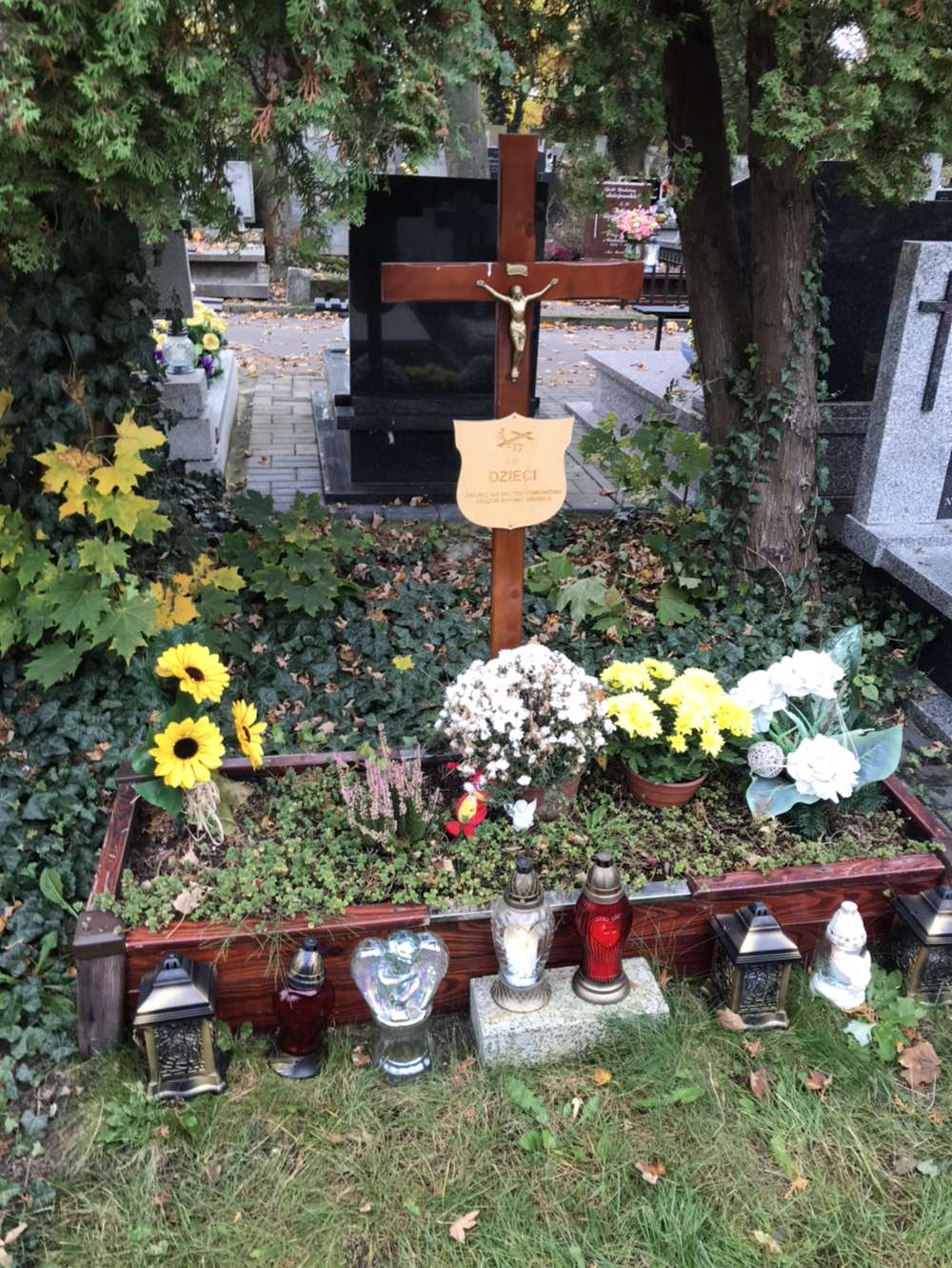 Łódź grób dzieci utraconych Łódź grób dzieci utraconych